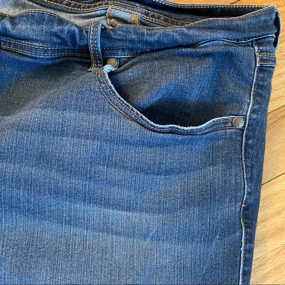 Torrid Denim Skinny Jean Size 28XT - Picture 3 of 9